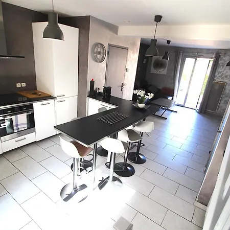 Maison 6 Personnes *